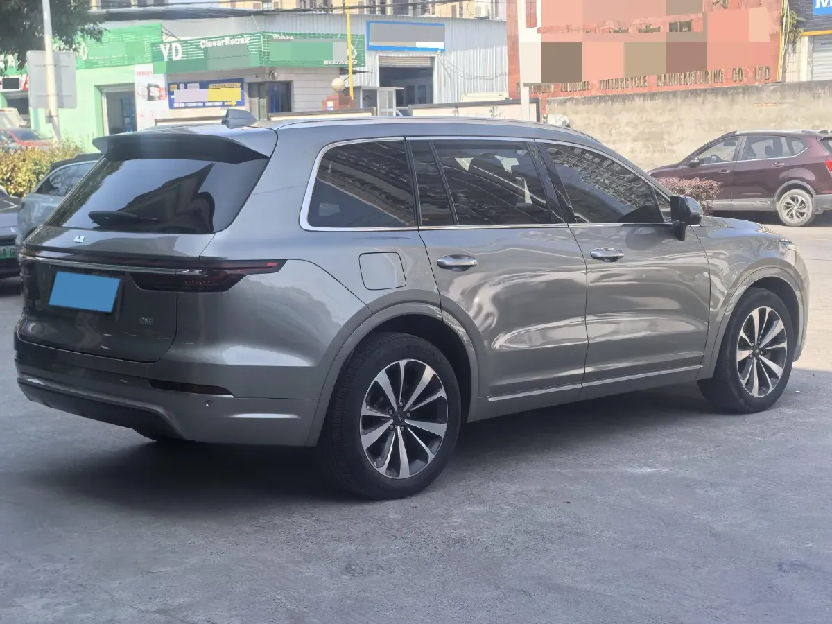 2020 Li ONE Range Extended 131HP REEV 40.5KWH,autocango,china used car exporter,china ev exporter,chinese used car exporter,chinese used ev exporter