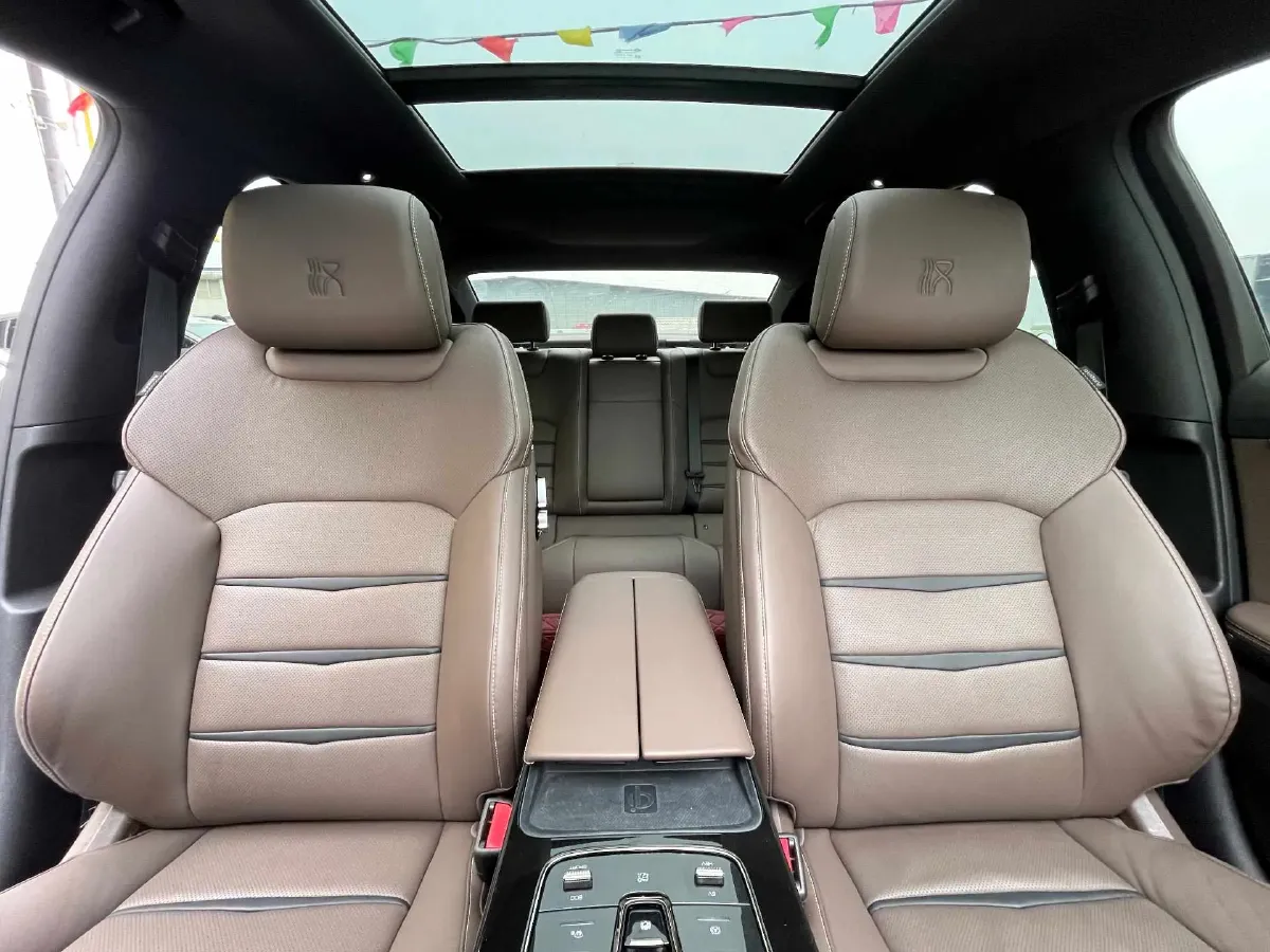 2020 WEY VV7 2.0T 227HP L4 7DCT PHEV,autocango,china used car exporter,china ev exporter,chinese used car exporter,chinese used ev exporter