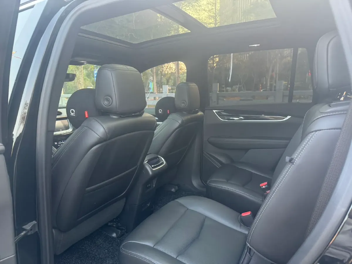 2020 Cadillac XT6 2.0T 237HP L4 9AT,autocango,china used car exporter,china ev exporter,chinese used car exporter,chinese used ev exporter