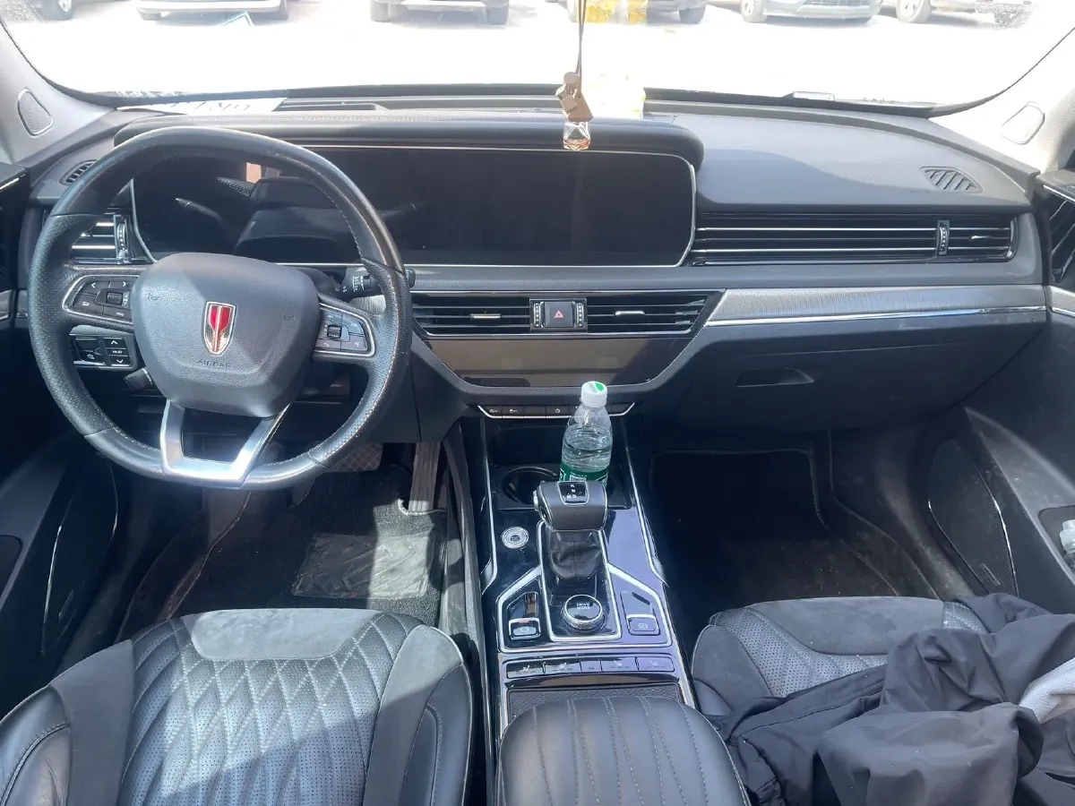 2022 HongQi HS5 2.0T 224HP L4 6AT,autocango,china used car exporter,china ev exporter,chinese used car exporter,chinese used ev exporter