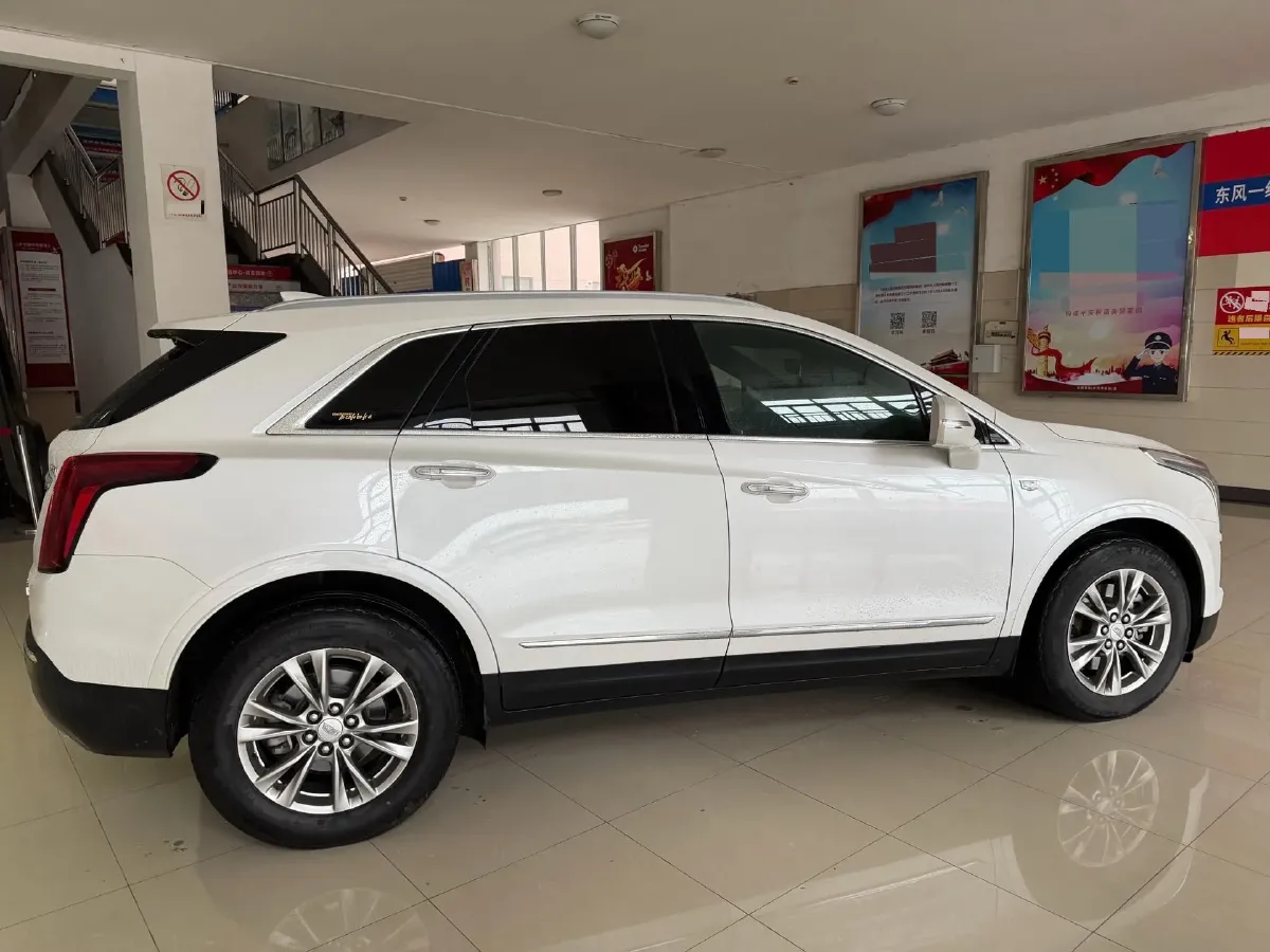 2021 Cadillac XT5 2.0T 237HP L4 9AT,autocango,china used car exporter,china ev exporter,chinese used car exporter,chinese used ev exporter