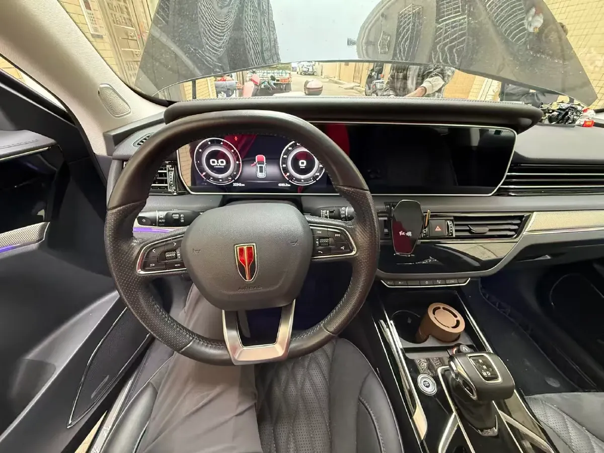 2022 HongQi HS5 2.0T 224HP L4 6AT,autocango,china used car exporter,china ev exporter,chinese used car exporter,chinese used ev exporter