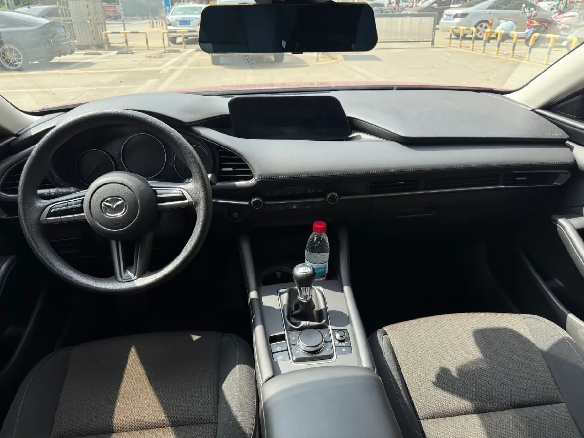 2020 Mazda 3 Axela 1.5L 117HP L4 6MT,autocango,china used car exporter,china ev exporter,chinese used car exporter,chinese used ev exporter