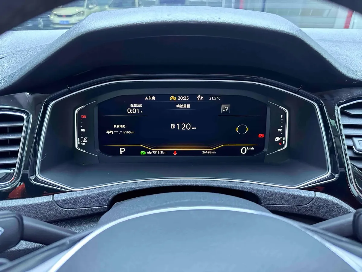 2021 Volkswagen T-Roc 1.4T 150HP L4 7DCT,autocango,china used car exporter,china ev exporter,chinese used car exporter,chinese used ev exporter