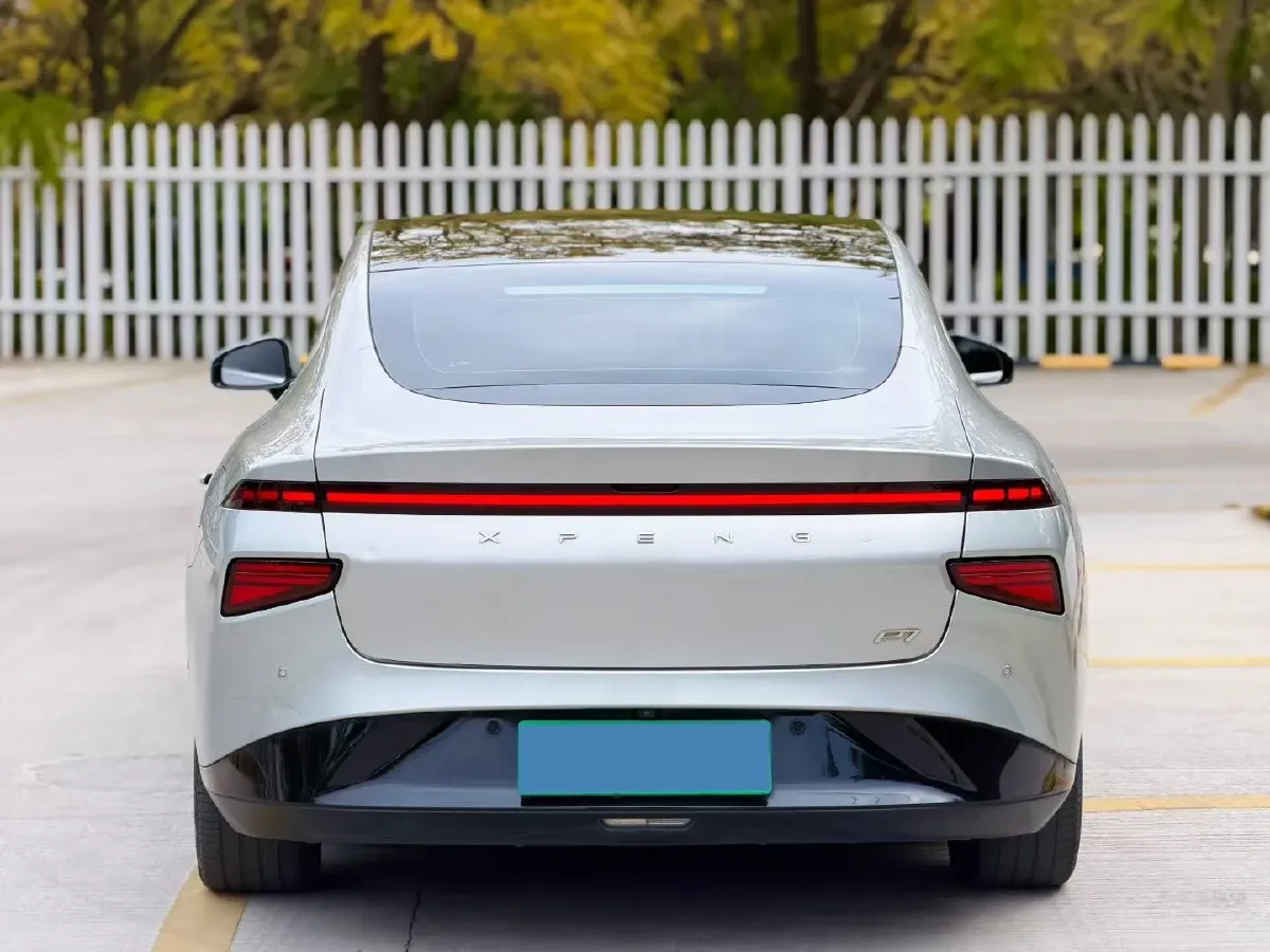 2020 Xpeng P7 BEV 70.8KWH,autocango,china used car exporter,china ev exporter,chinese used car exporter,chinese used ev exporter