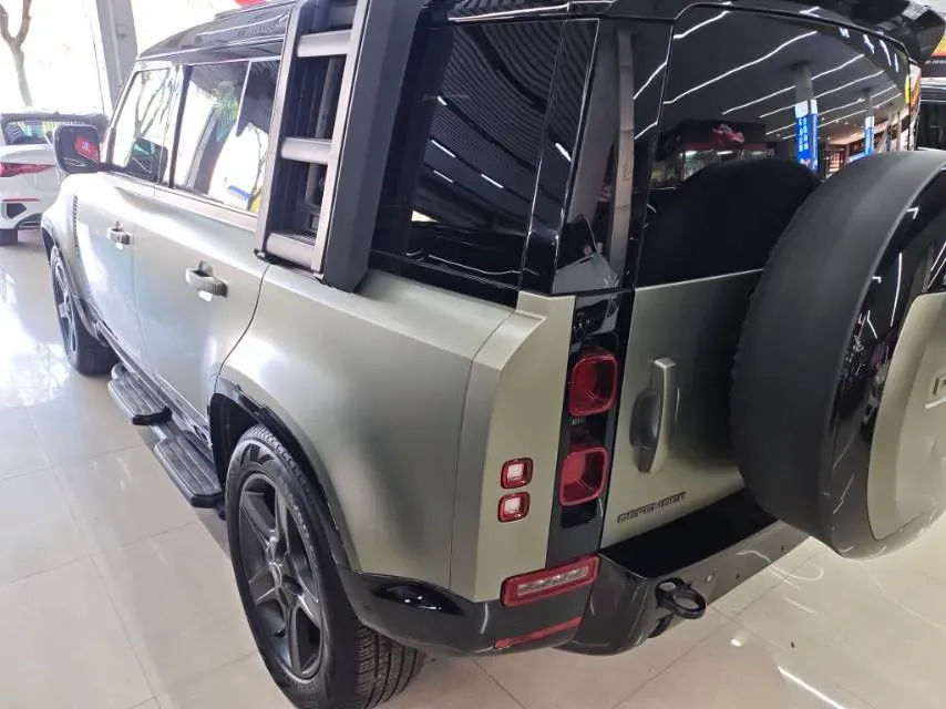2024 Land Rover Defender 3.0T 400HP L6 8AT,autocango,china used car exporter,china ev exporter,chinese used car exporter,chinese used ev exporter
