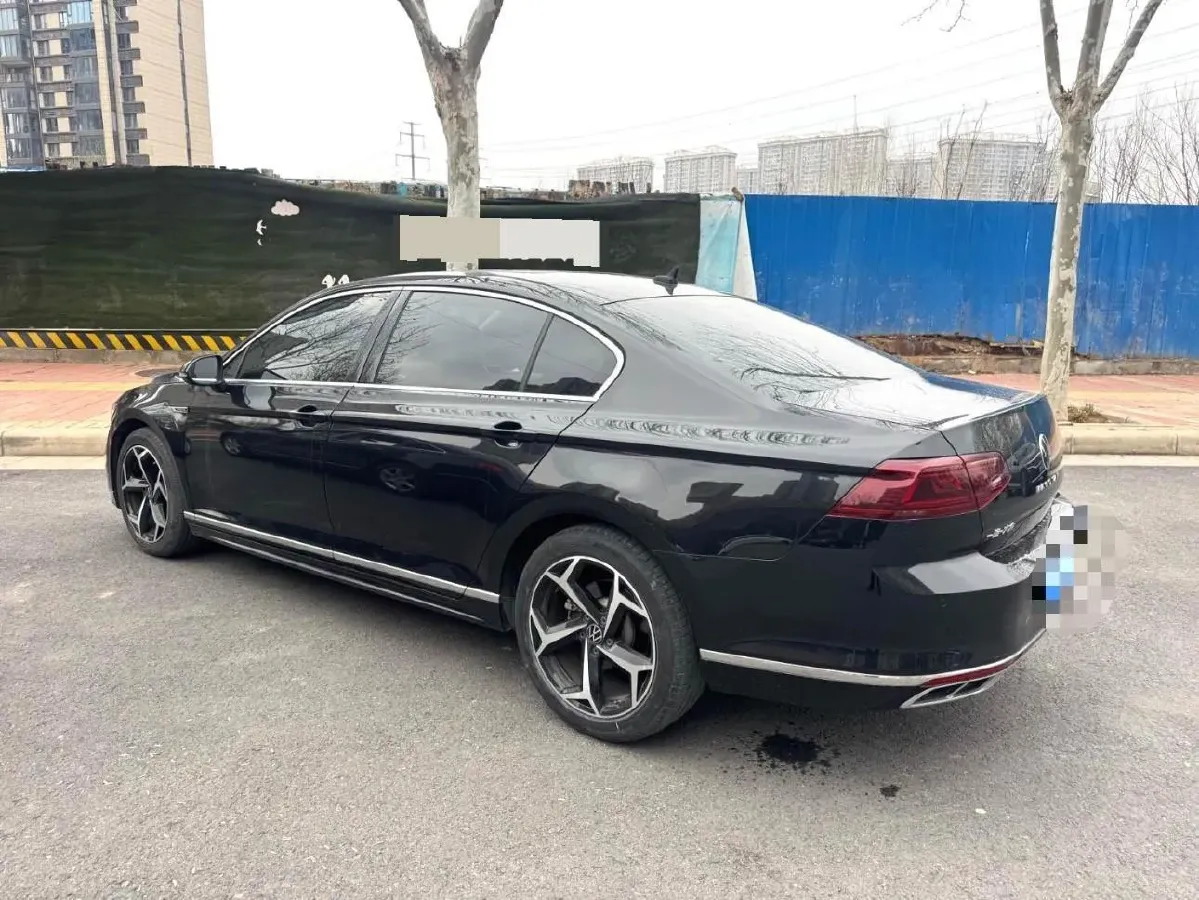 2023 Volkswagen Magotan 2.0T 186HP L4 7DCT,autocango,china used car exporter,china ev exporter,chinese used car exporter,chinese used ev exporter