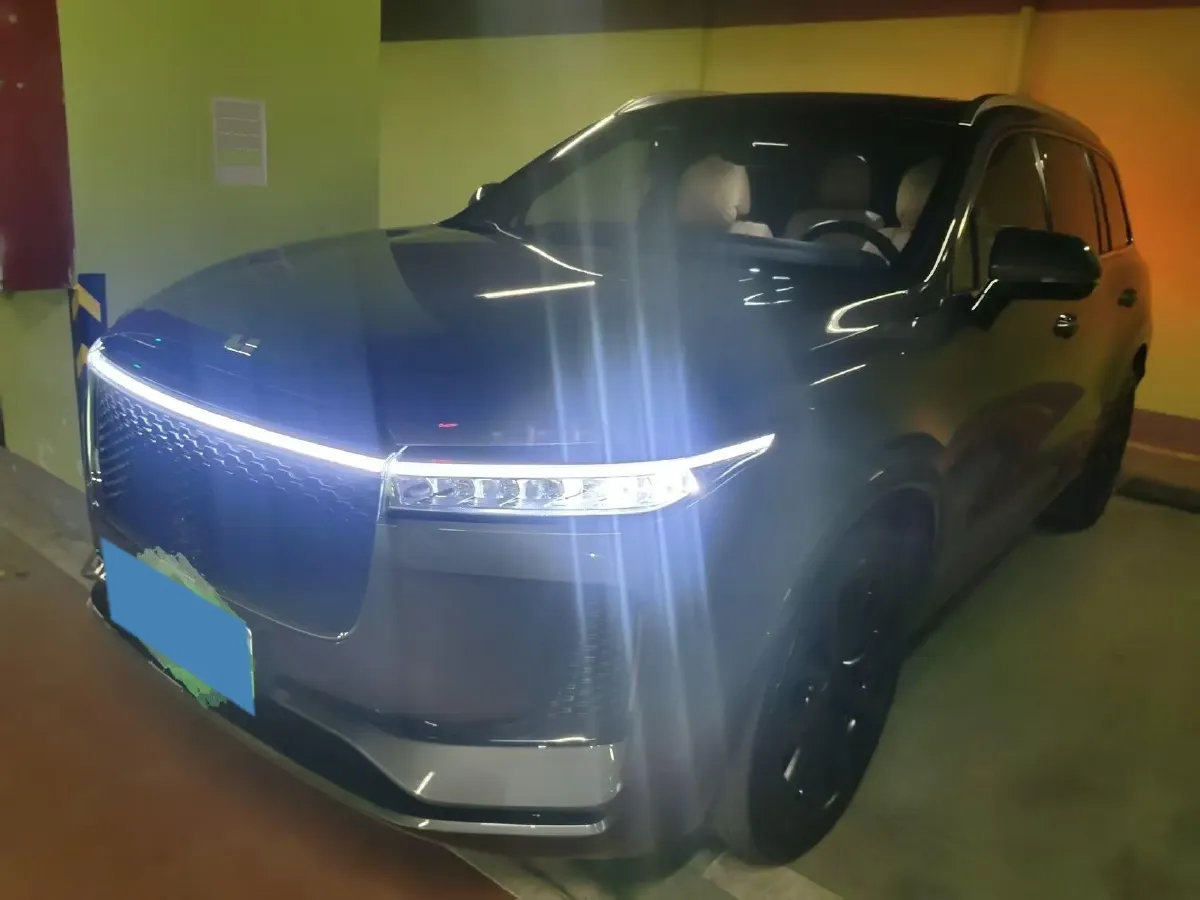 2020 Li ONE Range Extended 131HP REEV 40.5KWH,autocango,china used car exporter,china ev exporter,chinese used car exporter,chinese used ev exporter