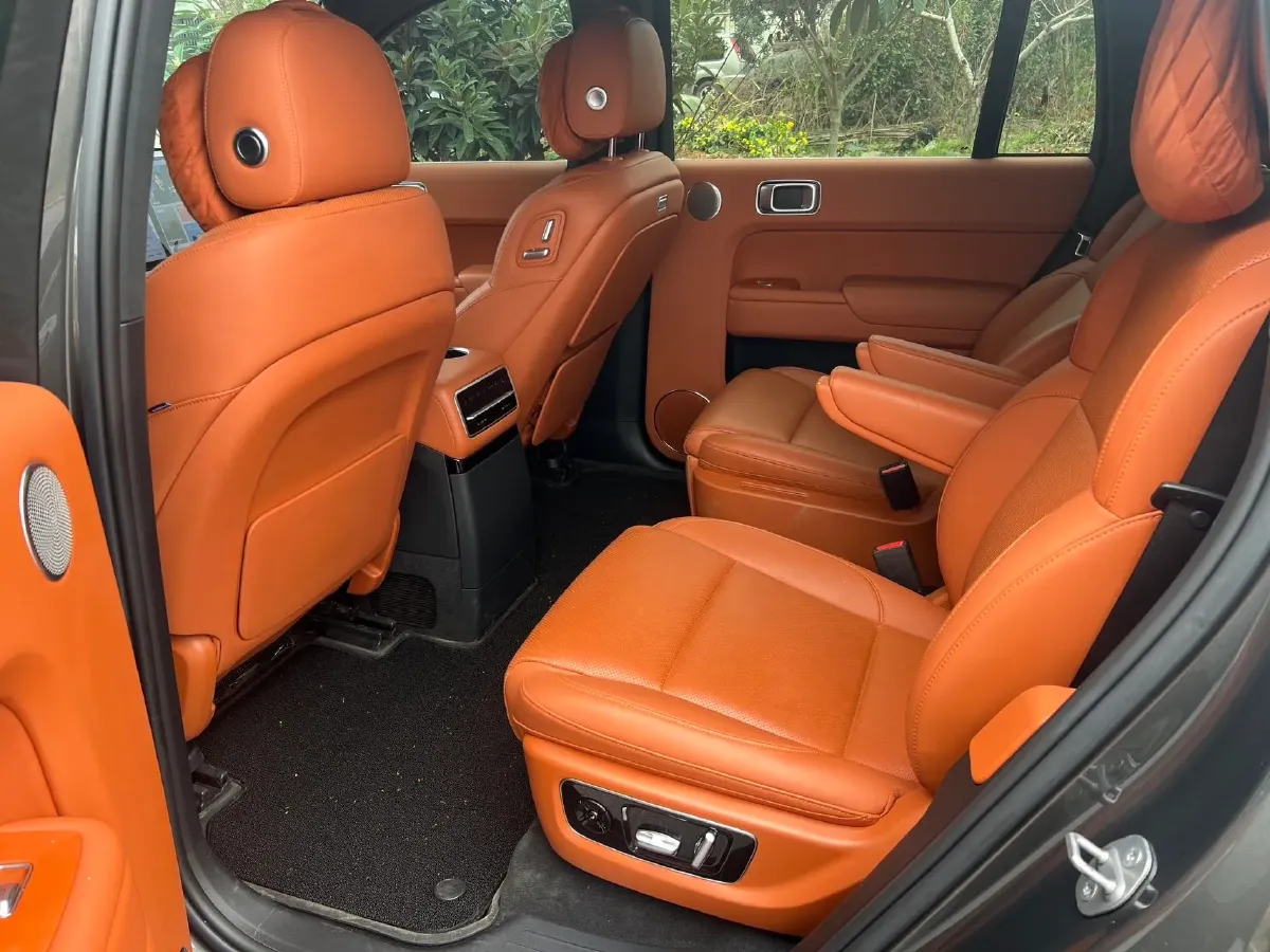 2022 Li L9 Range Extended 154HP REEV 42.6KWH,autocango,china used car exporter,china ev exporter,chinese used car exporter,chinese used ev exporter