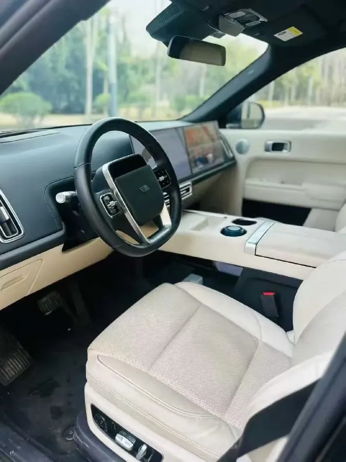 2022 Li L9 Range Extended 154HP REEV 42.6KWH,autocango,china used car exporter,china ev exporter,chinese used car exporter,chinese used ev exporter