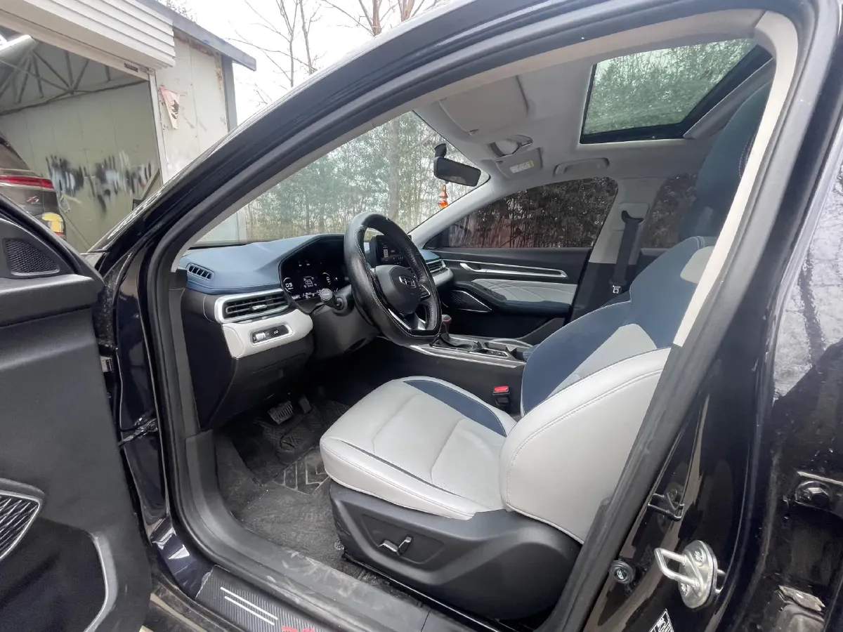 2022 Geely Emgrand 1.5L 114HP L4 CVT,autocango,china used car exporter,china ev exporter,chinese used car exporter,chinese used ev exporter