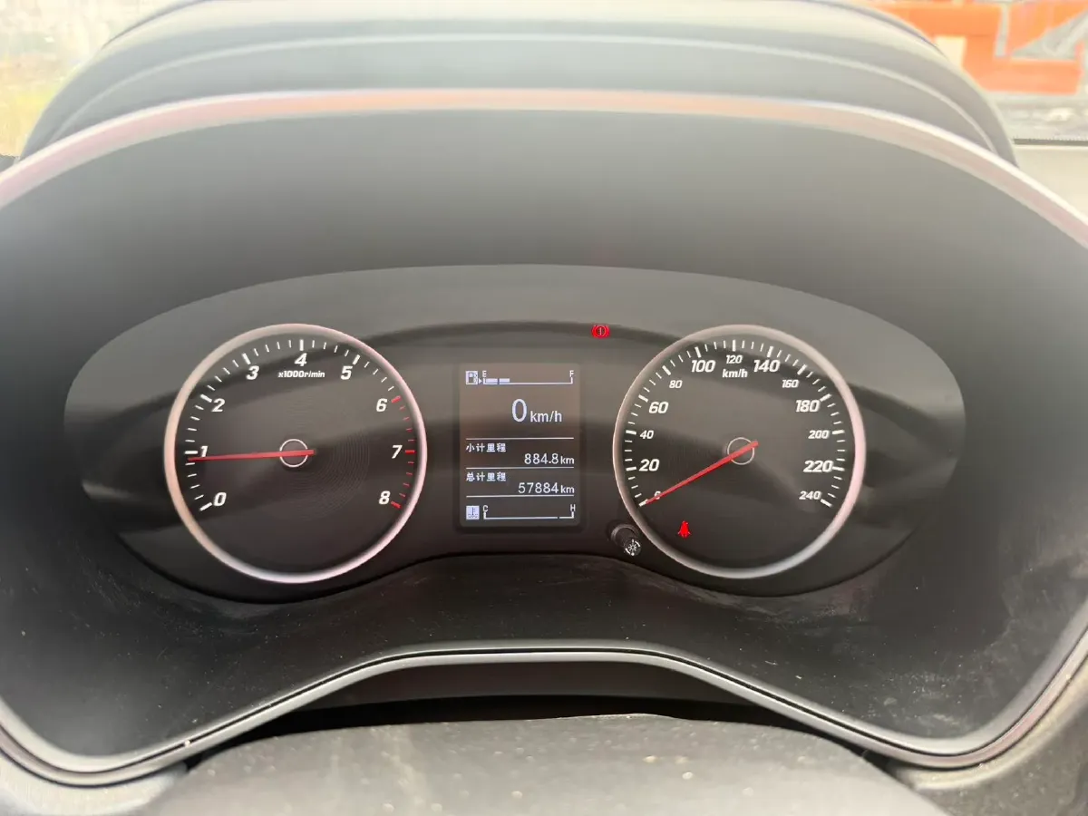 2018 BaoJun 530 1.5T 150HP L4 6MT,autocango,china used car exporter,china ev exporter,chinese used car exporter,chinese used ev exporter