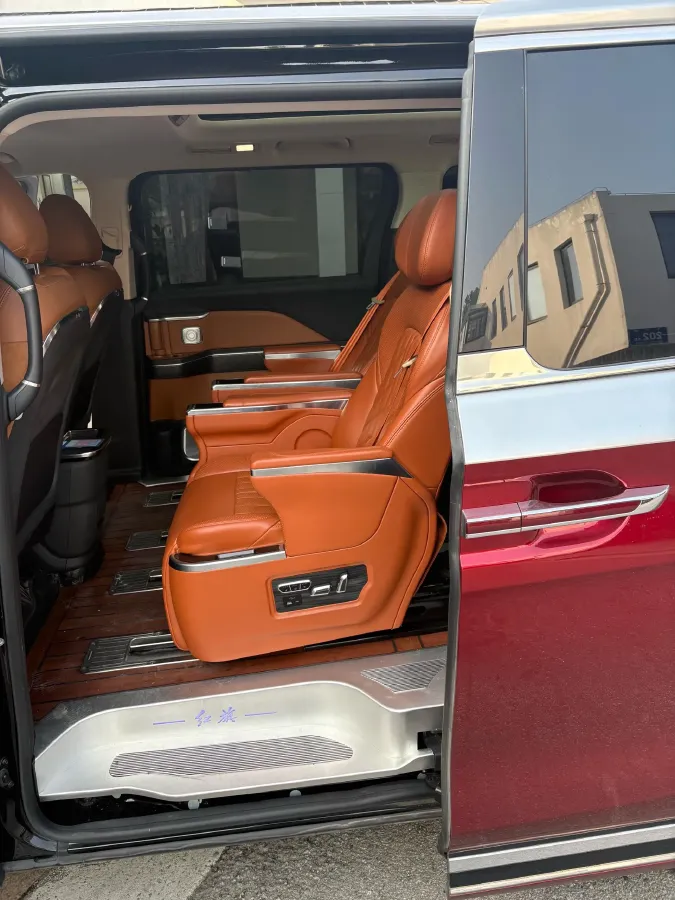 2023 HongQi HQ9 2.0T 252HP L4 8AT,autocango,china used car exporter,china ev exporter,chinese used car exporter,chinese used ev exporter