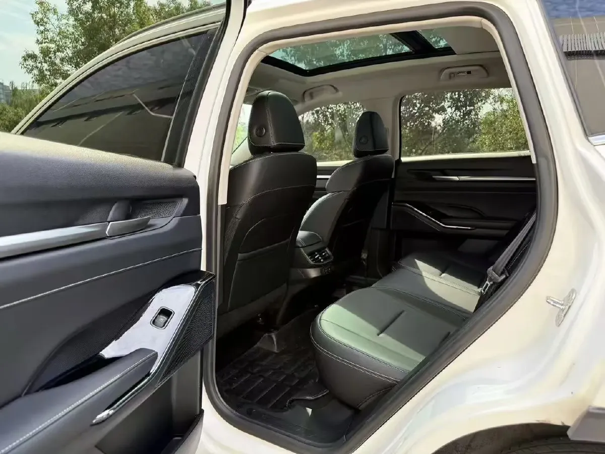 2021 Haval H6 1.5T 169HP L4 7DCT,autocango,china used car exporter,china ev exporter,chinese used car exporter,chinese used ev exporter