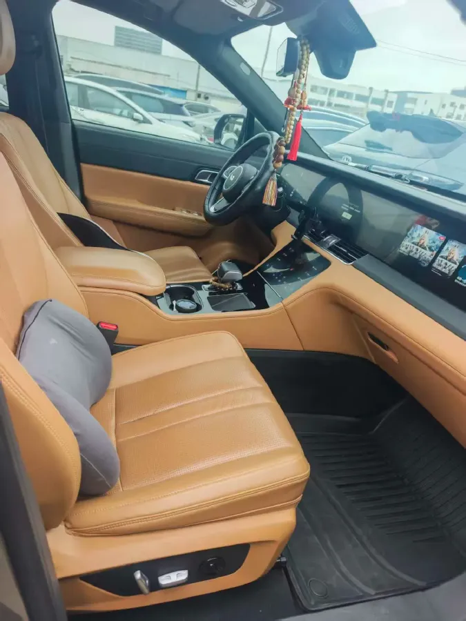 2020 Li ONE Range Extended 131HP REEV 40.5KWH,autocango,china used car exporter,china ev exporter,chinese used car exporter,chinese used ev exporter