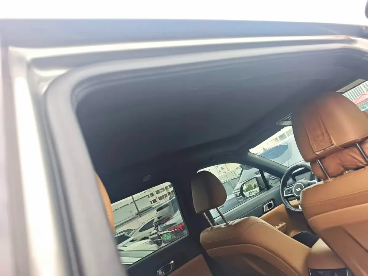 2020 Li ONE Range Extended 131HP REEV 40.5KWH,autocango,china used car exporter,china ev exporter,chinese used car exporter,chinese used ev exporter