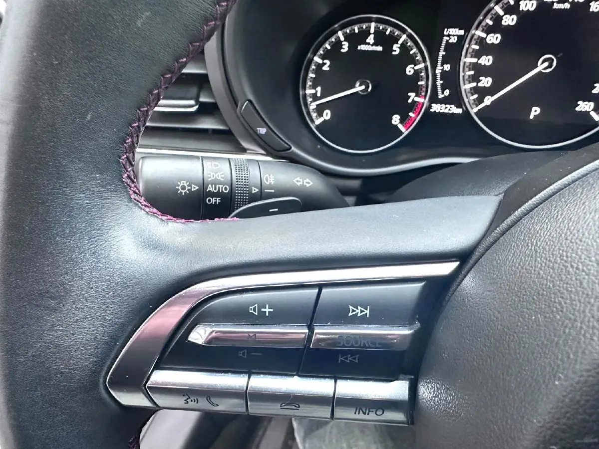 2022 Mazda 3 Axela 2.0L 158HP L4 6AT,autocango,china used car exporter,china ev exporter,chinese used car exporter,chinese used ev exporter