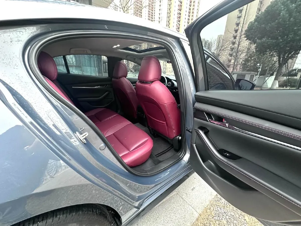 2022 Mazda 3 Axela 2.0L 158HP L4 6AT,autocango,china used car exporter,china ev exporter,chinese used car exporter,chinese used ev exporter