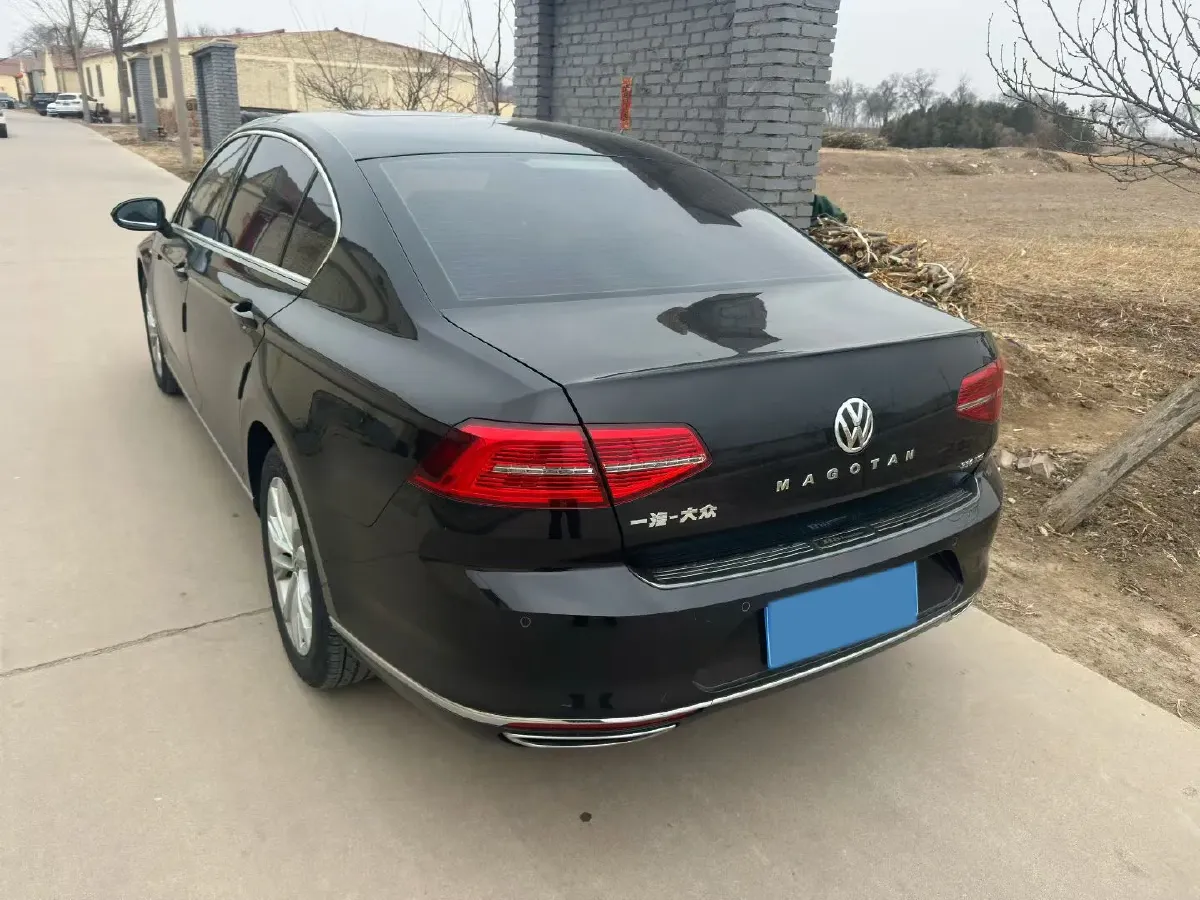 2018 Volkswagen Magotan 1.8T 180HP L4 7DCT,autocango,china used car exporter,china ev exporter,chinese used car exporter,chinese used ev exporter