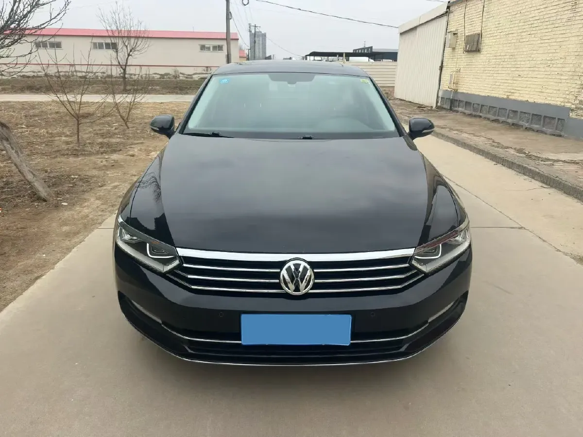 2018 Volkswagen Magotan 1.8T 180HP L4 7DCT,autocango,china used car exporter,china ev exporter,chinese used car exporter,chinese used ev exporter