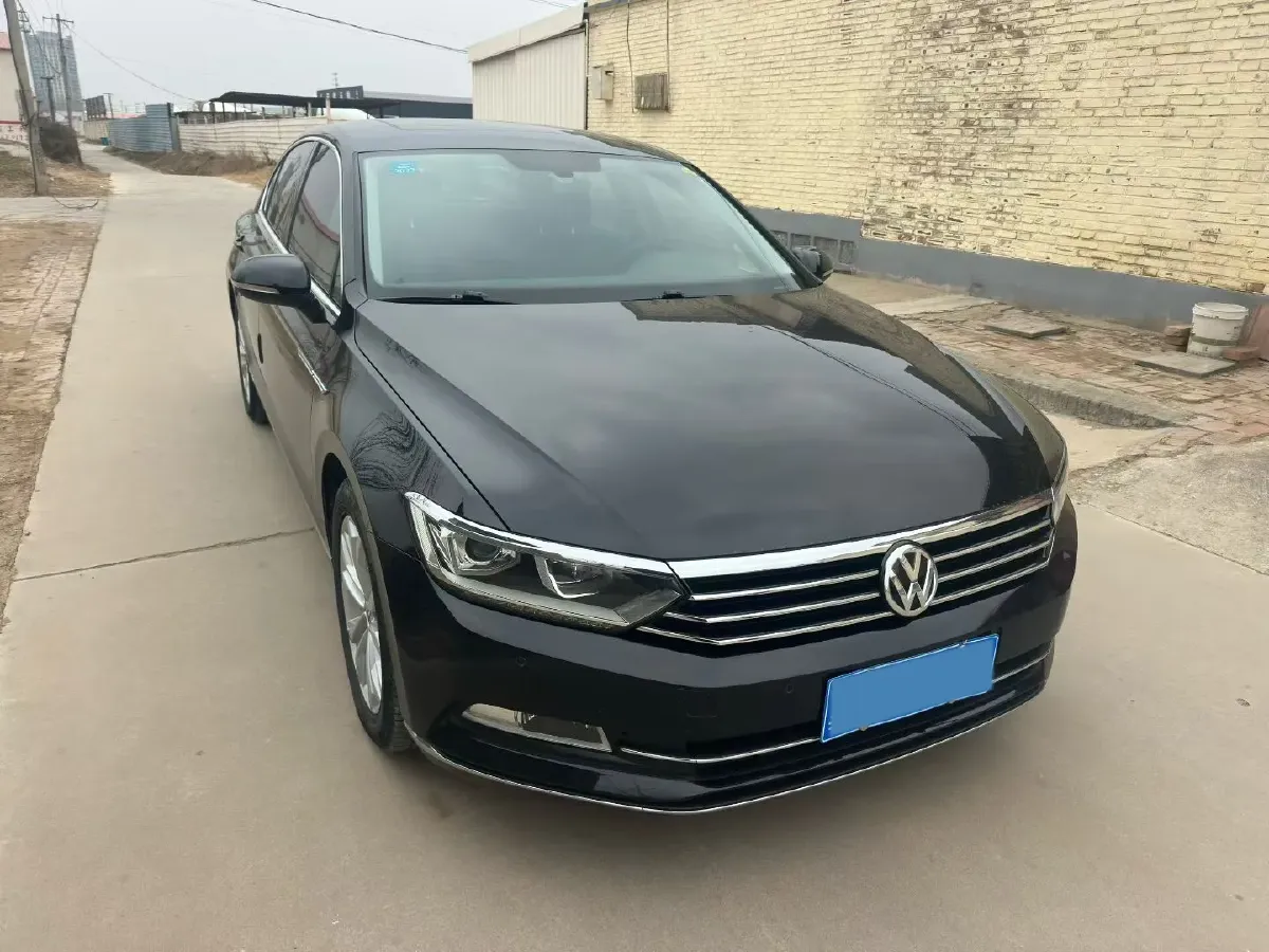 2018 Volkswagen Magotan 1.8T 180HP L4 7DCT,autocango,china used car exporter,china ev exporter,chinese used car exporter,chinese used ev exporter