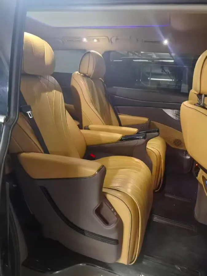 2022 BMW X2 2.0T 192HP L4 8AT,autocango,china used car exporter,china ev exporter,chinese used car exporter,chinese used ev exporter