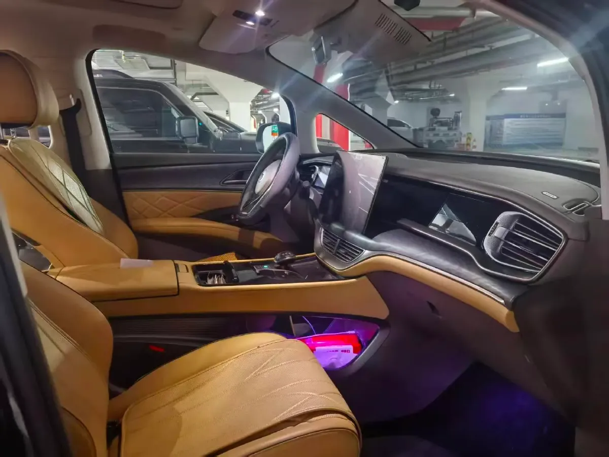 2022 BMW X2 2.0T 192HP L4 8AT,autocango,china used car exporter,china ev exporter,chinese used car exporter,chinese used ev exporter