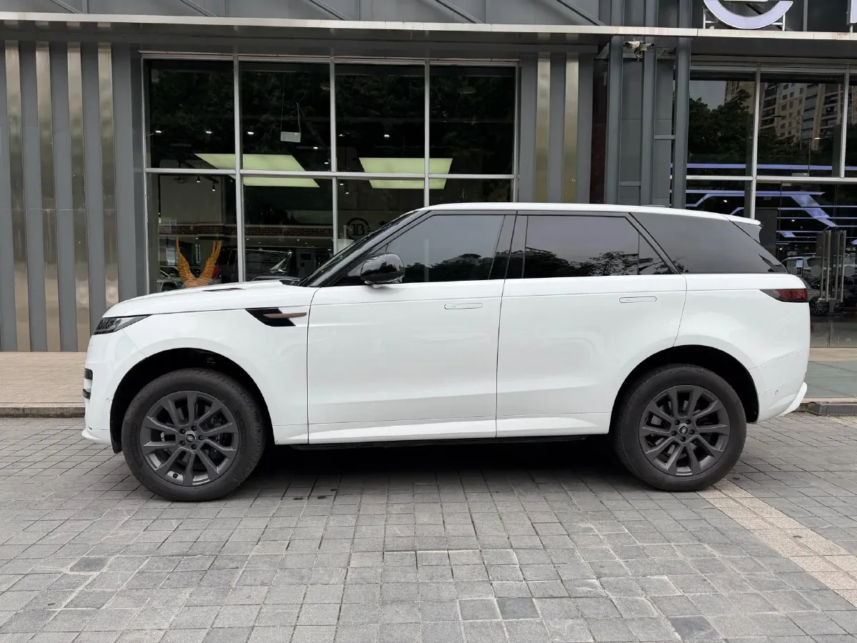 2024 Land Rover Range Rover Sport 3.0T 400HP L6 8AT,autocango,china used car exporter,china ev exporter,chinese used car exporter,chinese used ev exporter