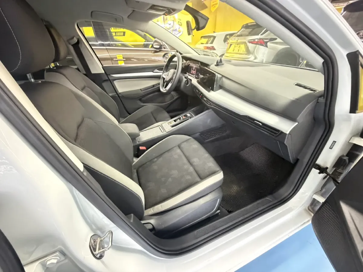 2021 Volkswagen Golf 1.2T 116HP L4 7DCT,autocango,china used car exporter,china ev exporter,chinese used car exporter,chinese used ev exporter