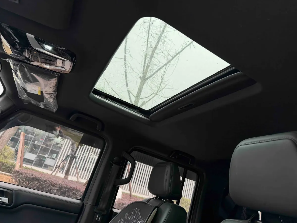 2024 212 212 T01 2.0T 252HP L4 8AT,autocango,china used car exporter,china ev exporter,chinese used car exporter,chinese used ev exporter