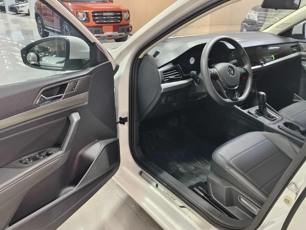 2021 Volkswagen Lavida 1.5L 113HP L4 6AT,autocango,china used car exporter,china ev exporter,chinese used car exporter,chinese used ev exporter