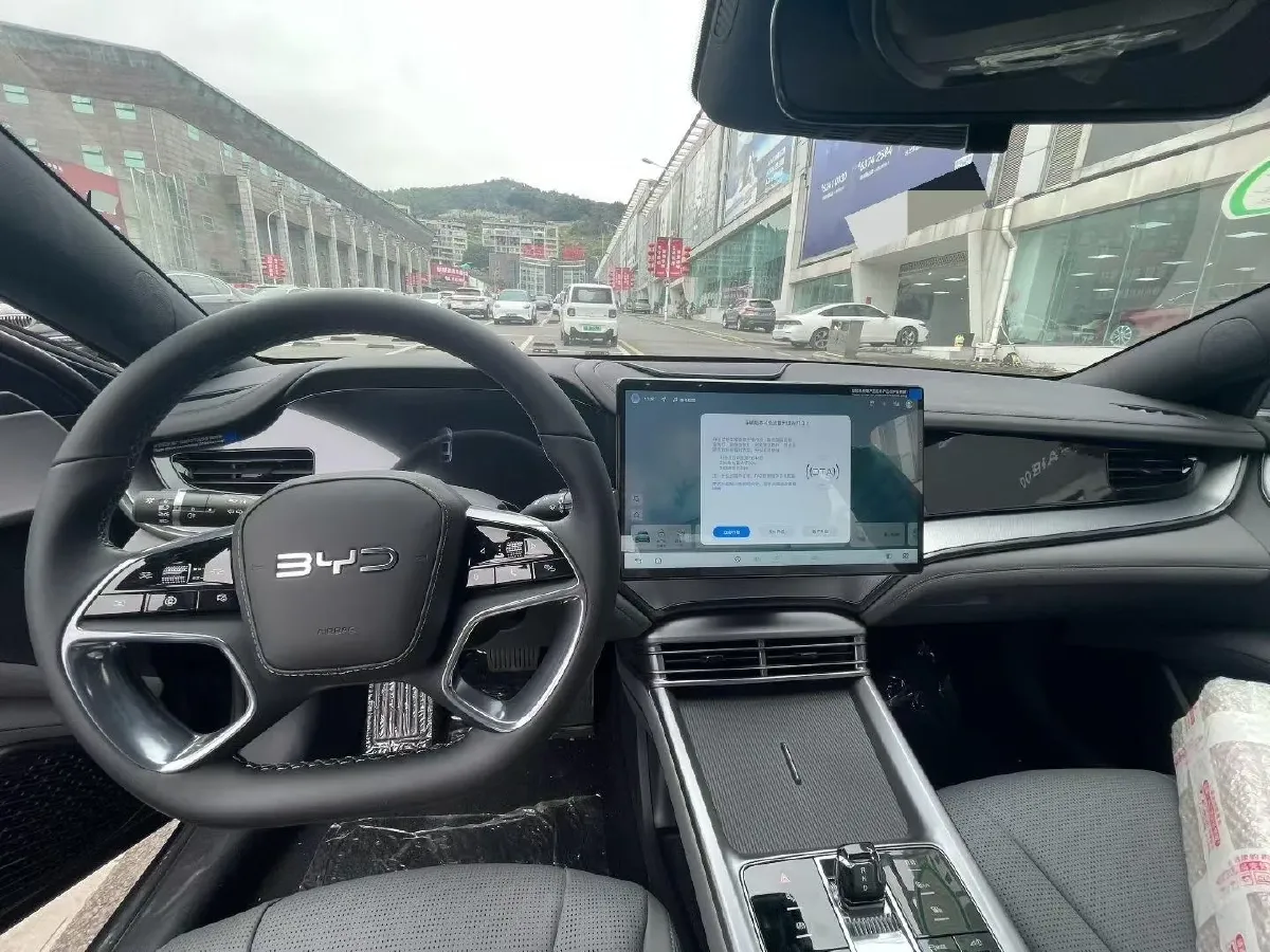 2025 BYD Seal07 DM-i 1.5L 101HP L4 E-CVT PHEV 17.6KWH,autocango,china used car exporter,china ev exporter,chinese used car exporter,chinese used ev exporter