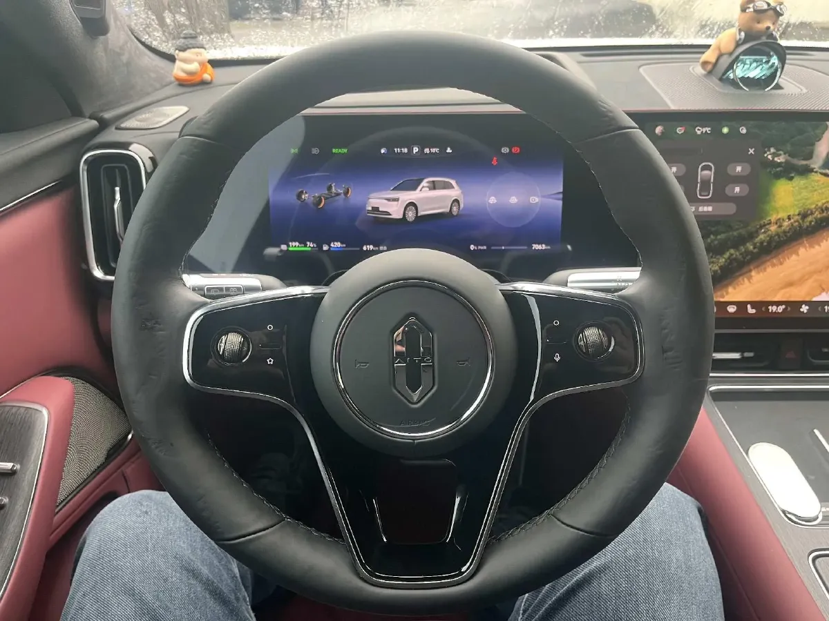 2025 AITO AITO M8 REEV 160HP REEV 53.4KWH,autocango,china used car exporter,china ev exporter,chinese used car exporter,chinese used ev exporter