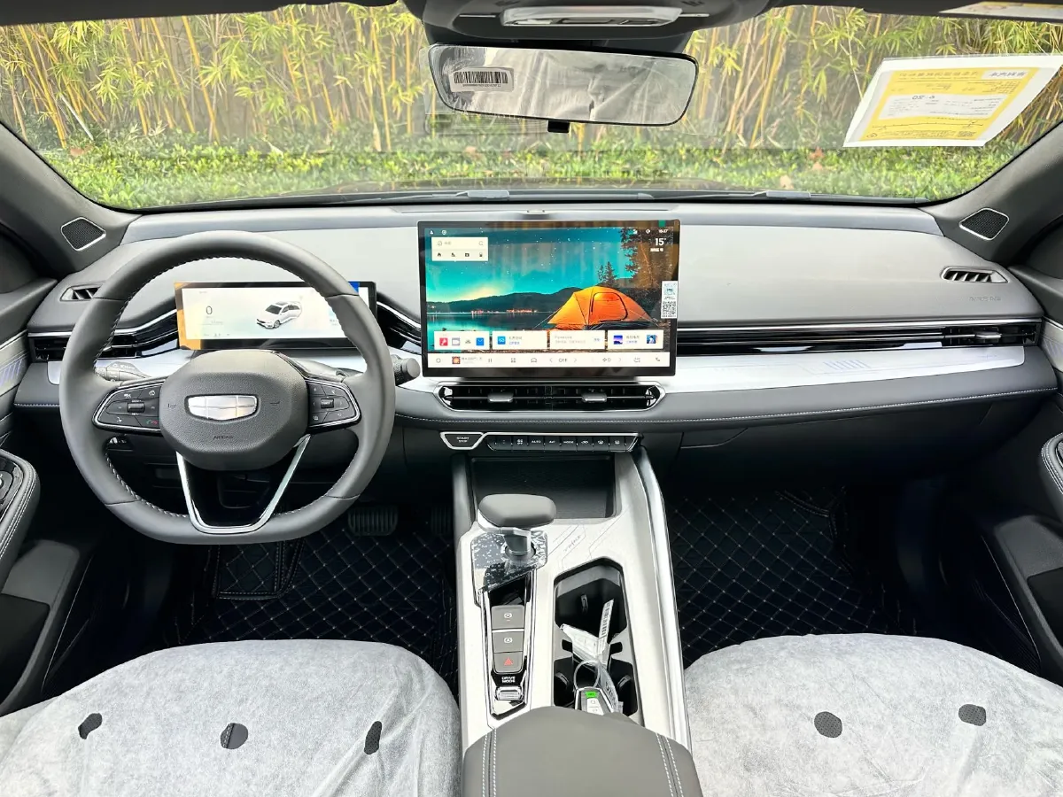 2025 Geely Preface 1.5T 181HP L4 7DCT,autocango,china used car exporter,china ev exporter,chinese used car exporter,chinese used ev exporter