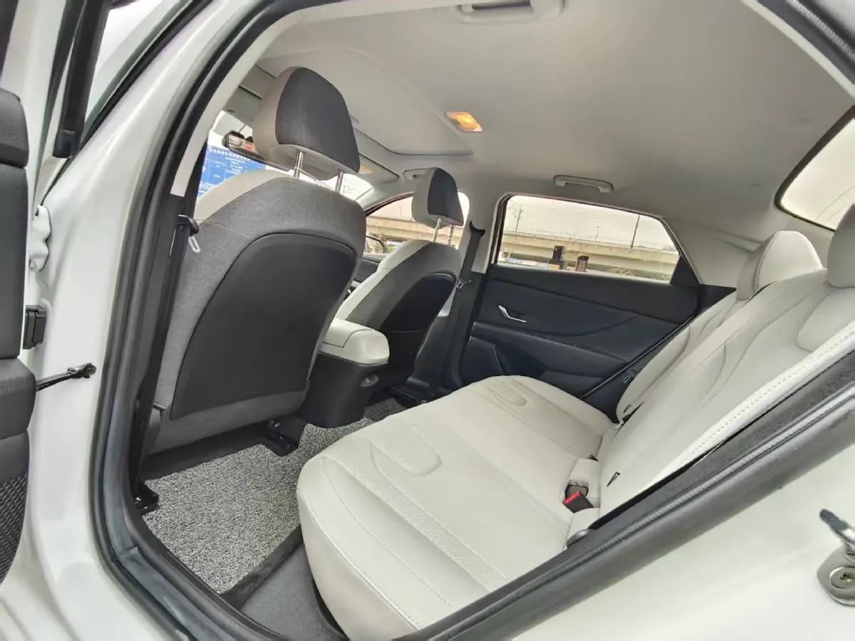 2021 Hyundai Elantra 1.5L 115HP L4 CVT,autocango,china used car exporter,china ev exporter,chinese used car exporter,chinese used ev exporter