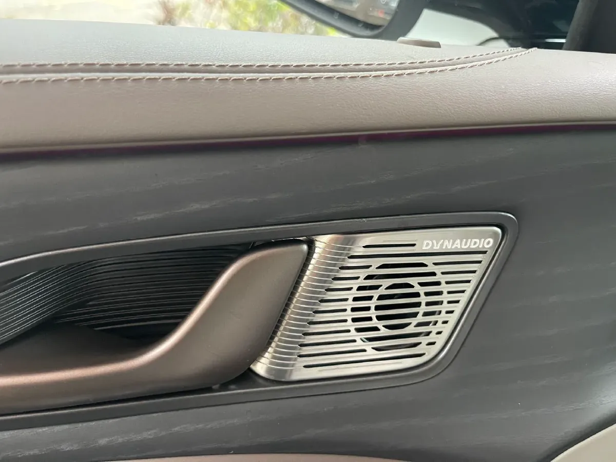 2022 Mercedes-Benz GLC Class 2.0T 197HP L4 9AT,autocango,china used car exporter,china ev exporter,chinese used car exporter,chinese used ev exporter