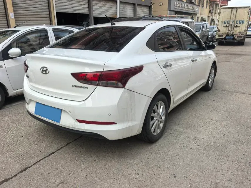 2016 Hyundai Verna 1.4L 100HP L4 6MT,autocango,china used car exporter,china ev exporter,chinese used car exporter,chinese used ev exporter