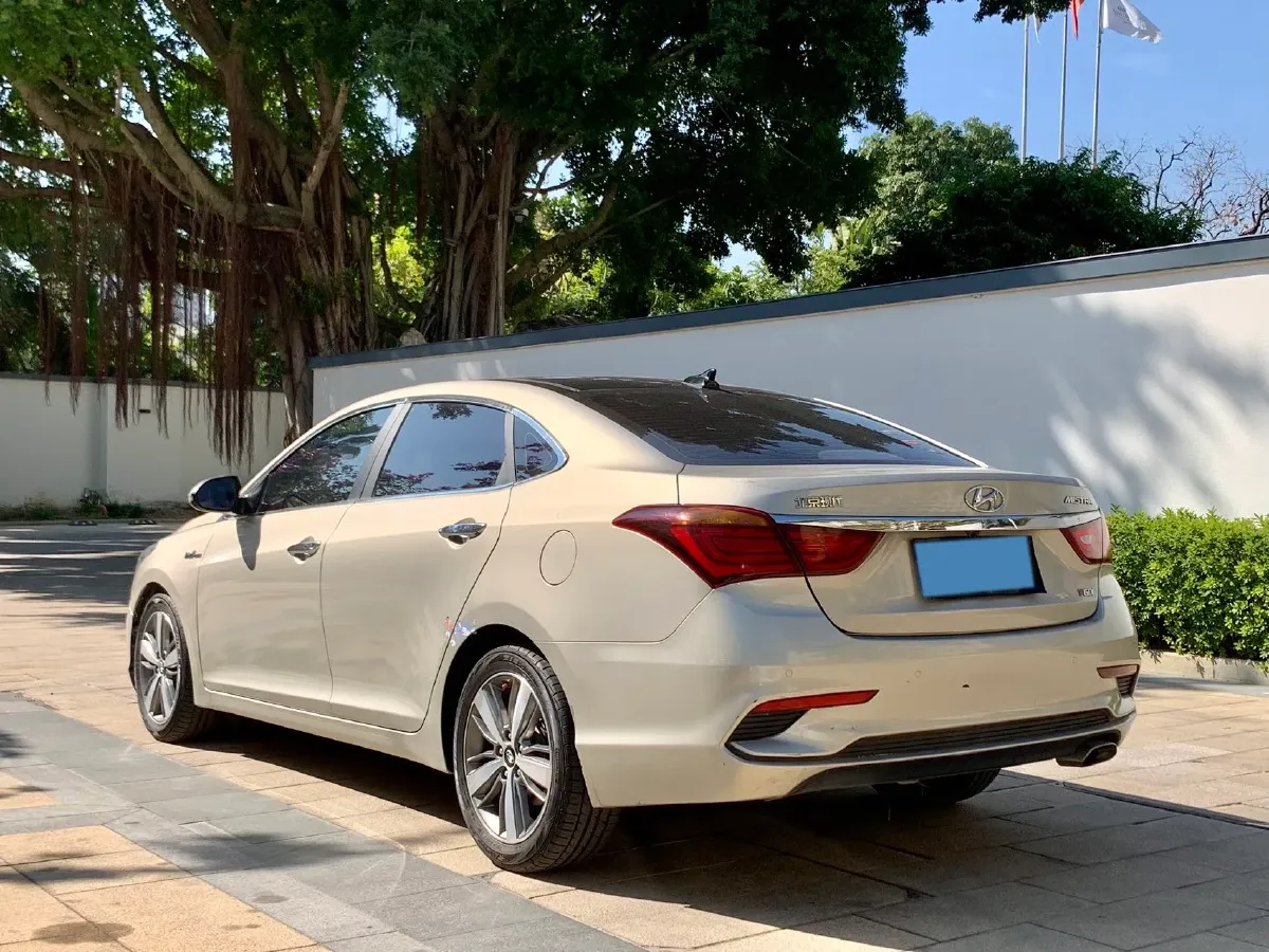 2017 Hyundai Mistra 1.6T 175HP L4 7DCT,autocango,china used car exporter,china ev exporter,chinese used car exporter,chinese used ev exporter