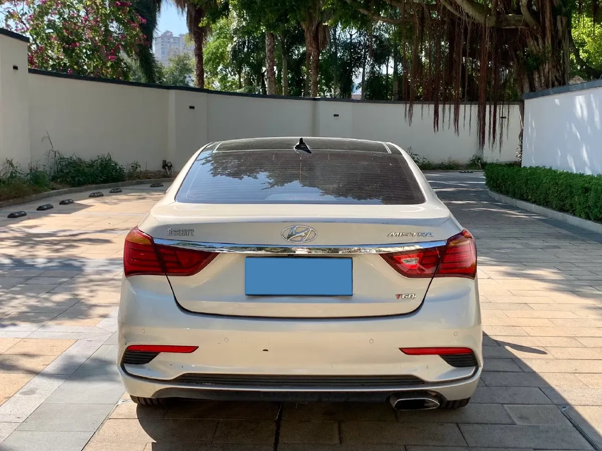 2017 Hyundai Mistra 1.6T 175HP L4 7DCT,autocango,china used car exporter,china ev exporter,chinese used car exporter,chinese used ev exporter