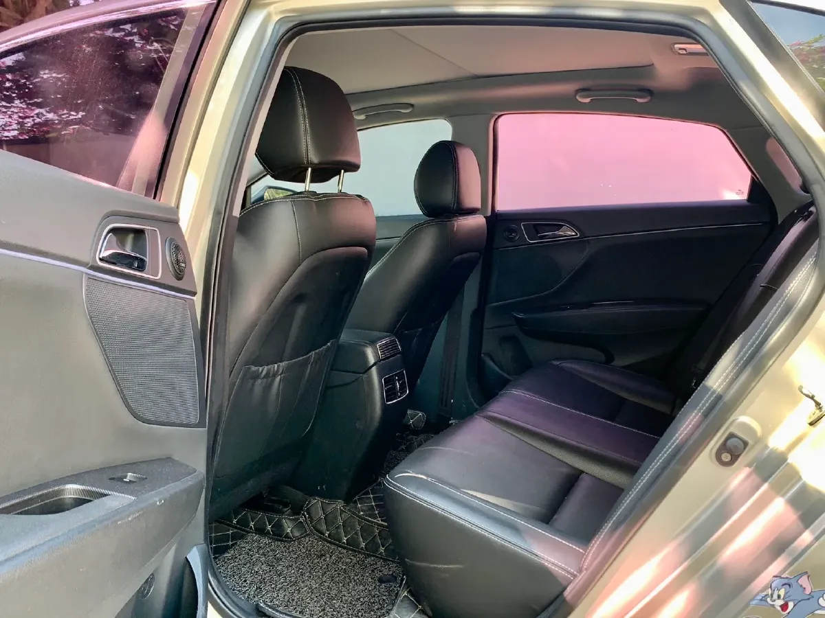 2017 Hyundai Mistra 1.6T 175HP L4 7DCT,autocango,china used car exporter,china ev exporter,chinese used car exporter,chinese used ev exporter