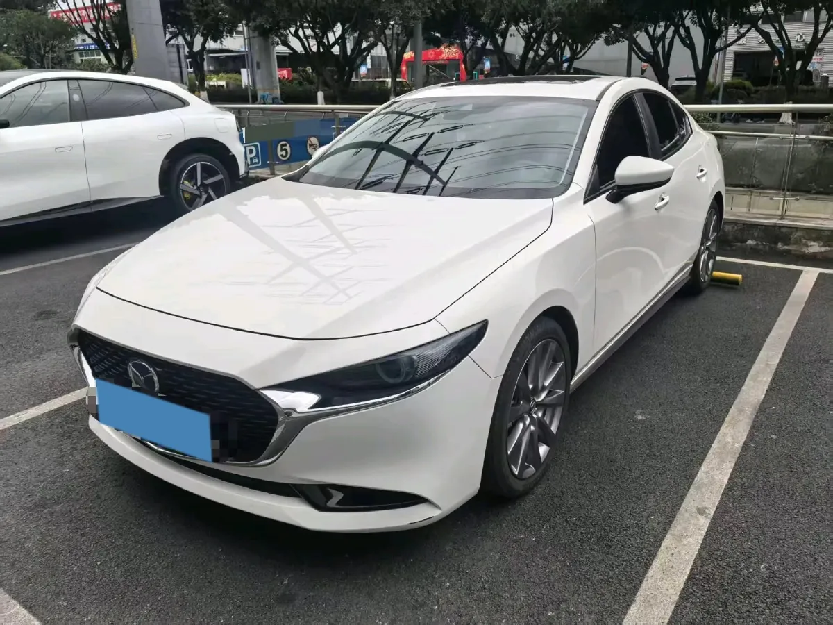 2023 Mazda 3 Axela 2.0L 158HP L4 6AT,autocango,china used car exporter,china ev exporter,chinese used car exporter,chinese used ev exporter