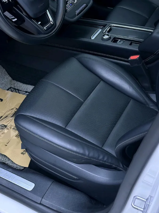 2022 Lincoln Corsair 2.0T 245HP L4 8AT,autocango,china used car exporter,china ev exporter,chinese used car exporter,chinese used ev exporter