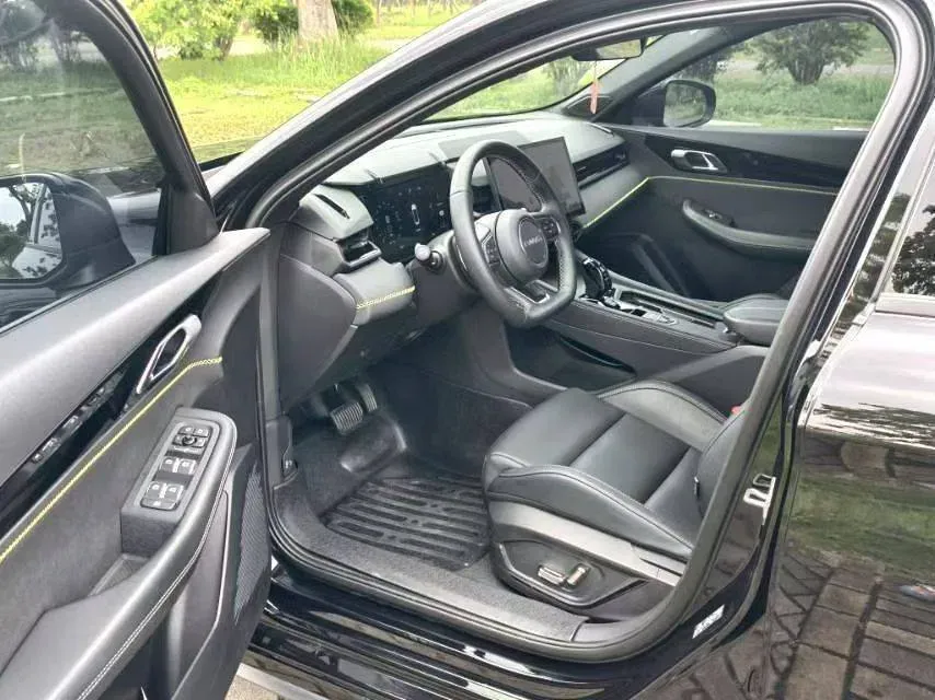 2023 Haval H5 2.0T 224HP L4 8AT,autocango,china used car exporter,china ev exporter,chinese used car exporter,chinese used ev exporter