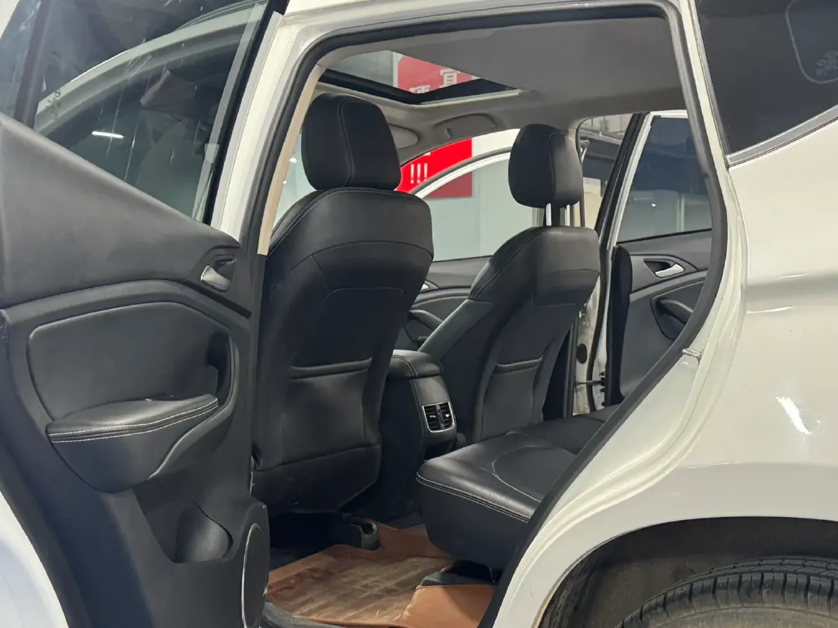 2020 BYD Song 1.5T 160HP L4 6MT,autocango,china used car exporter,china ev exporter,chinese used car exporter,chinese used ev exporter