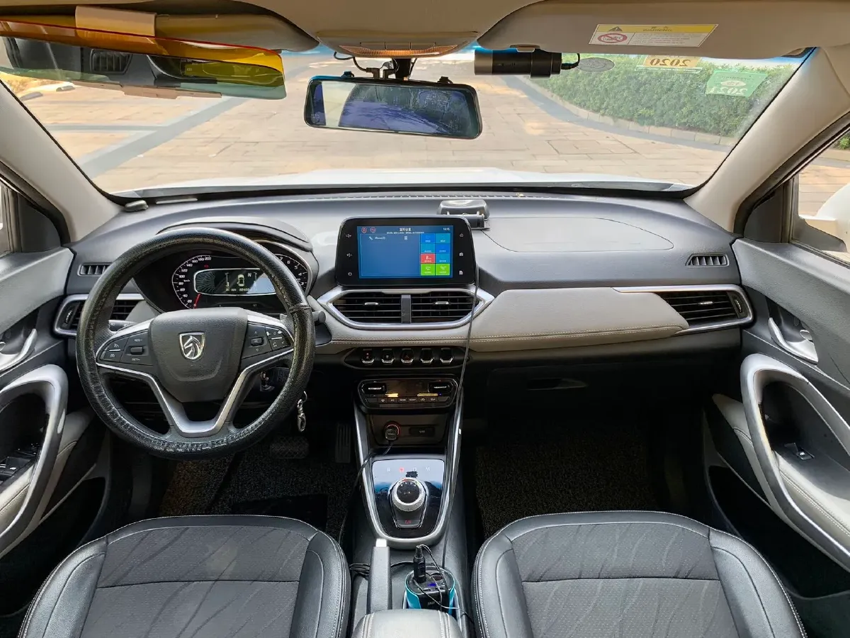 2017 HaiMa S5 Young Edition 1.6L 122HP L4 5MT,autocango,china used car exporter,china ev exporter,chinese used car exporter,chinese used ev exporter