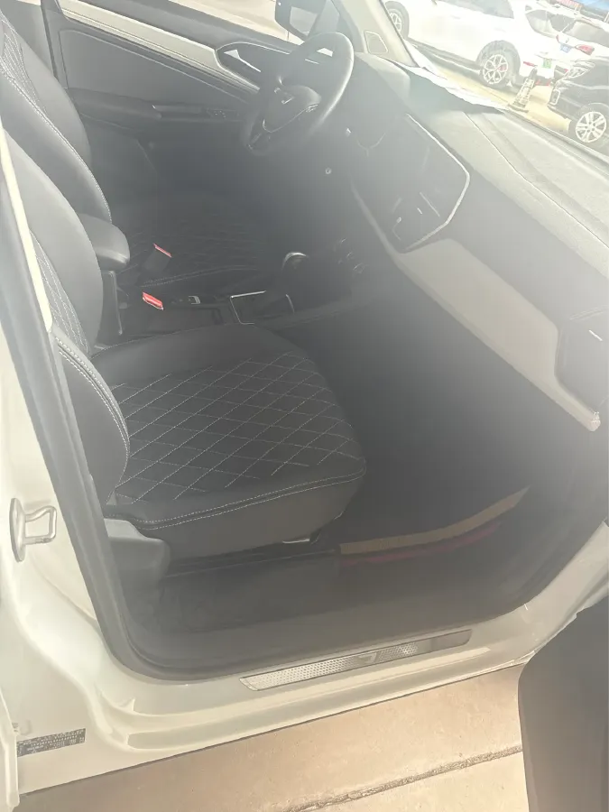 2023 Jetta VS7 1.4T 150HP L4 6AT,autocango,china used car exporter,china ev exporter,chinese used car exporter,chinese used ev exporter