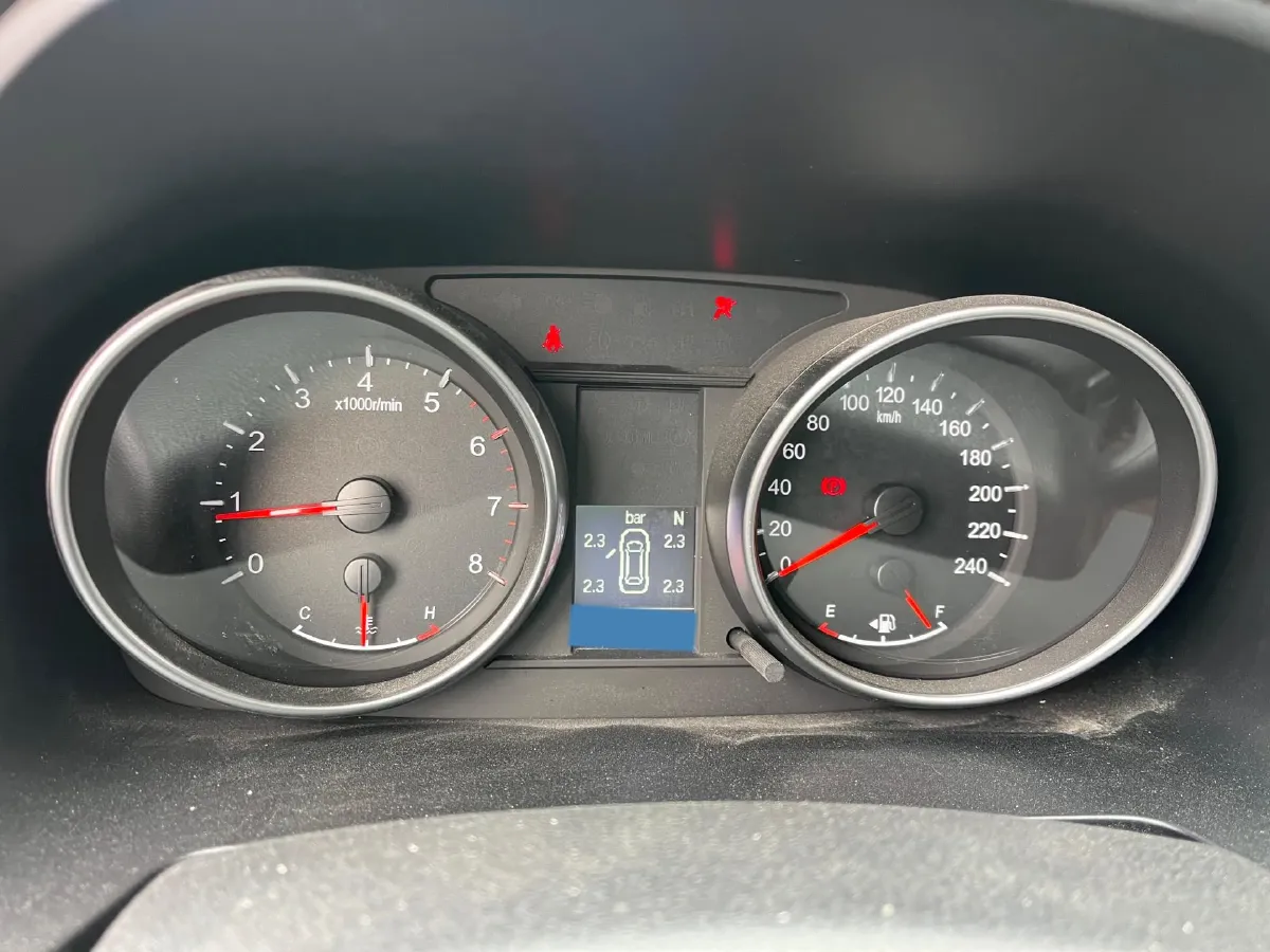 2023 Haval M6 1.5T 150HP L4 7DCT,autocango,china used car exporter,china ev exporter,chinese used car exporter,chinese used ev exporter