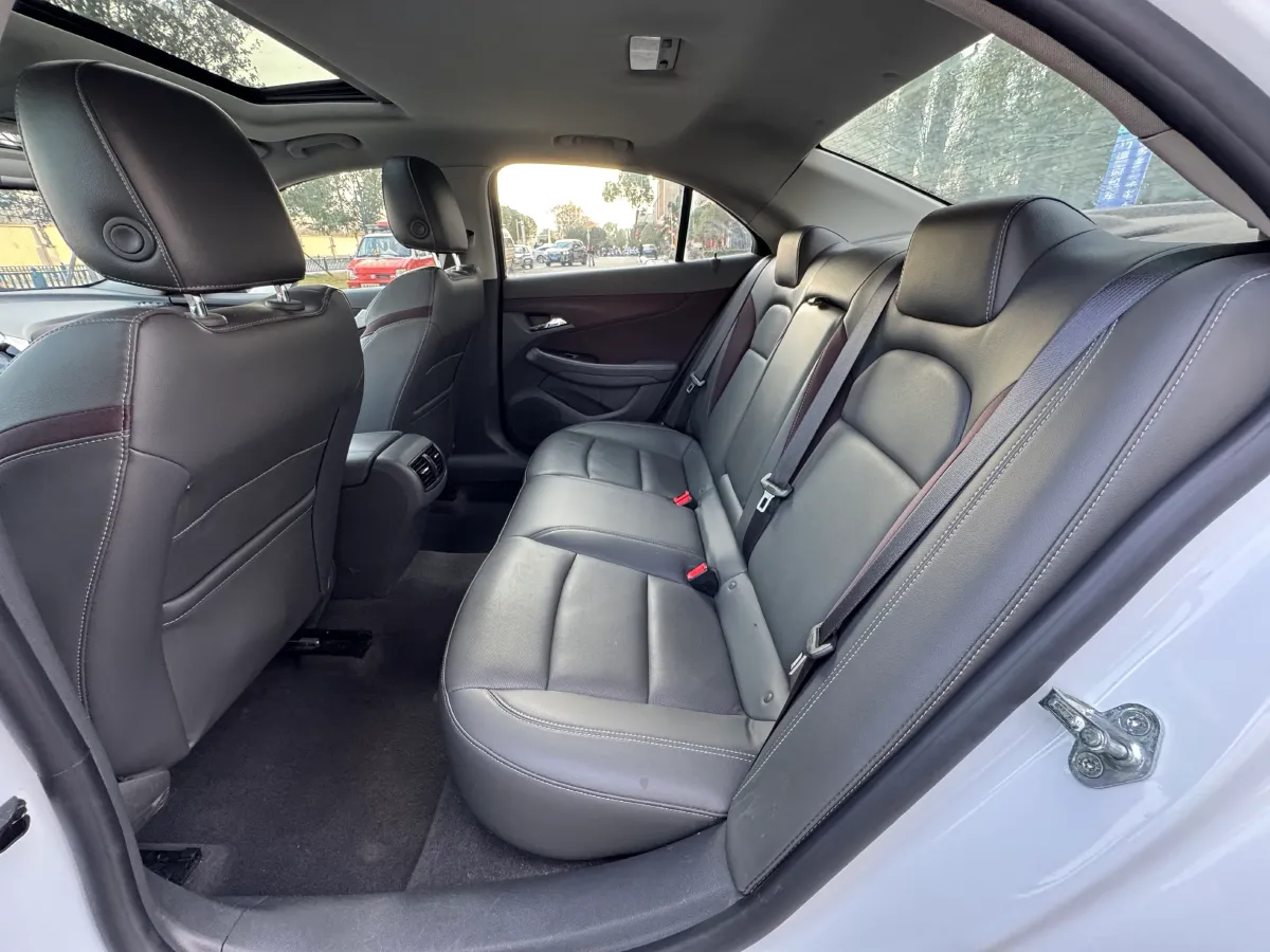 2018 Chevrolet Malibu 1.5T 170HP L4 6AT,autocango,china used car exporter,china ev exporter,chinese used car exporter,chinese used ev exporter