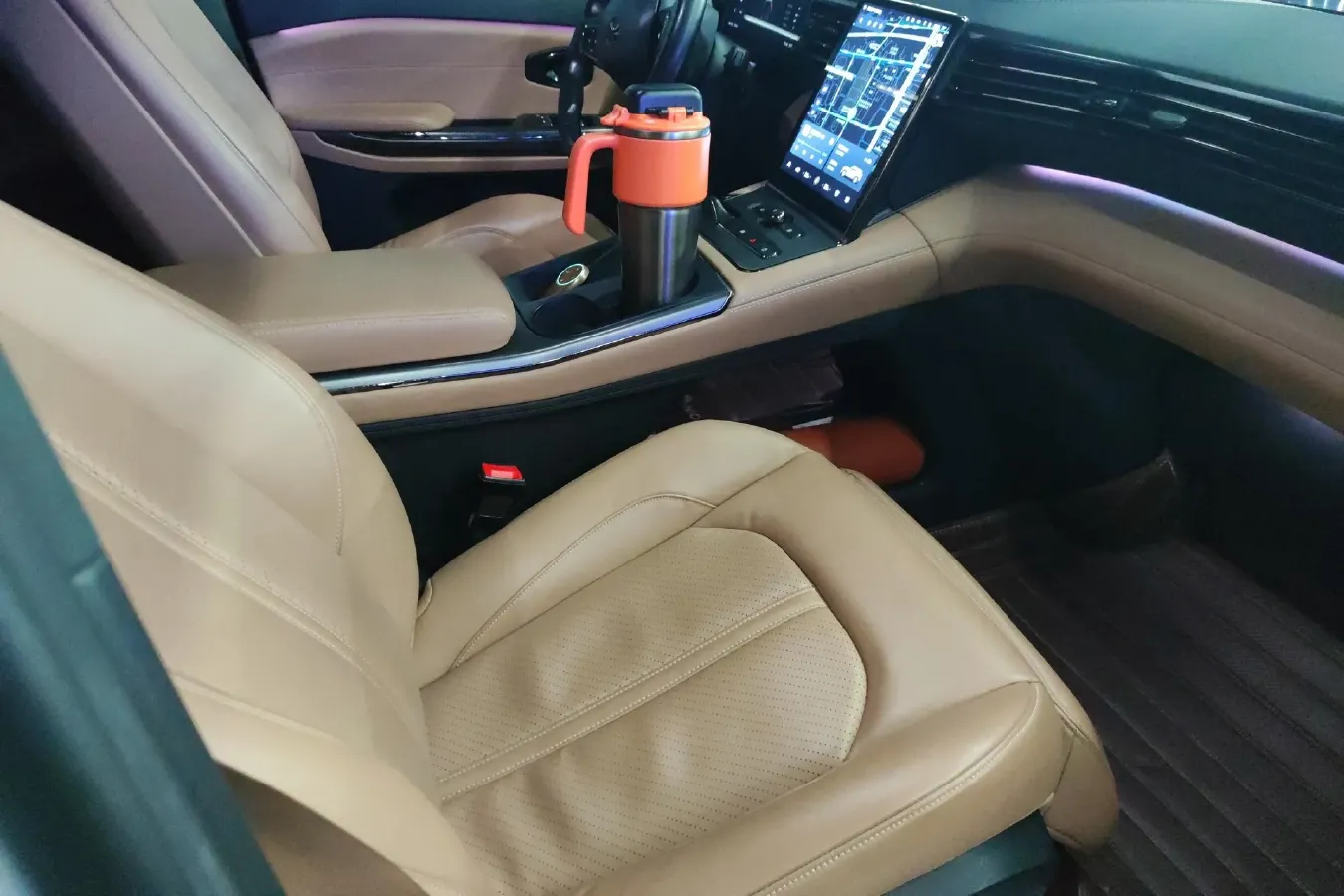 2020 NIO ES8 BEV 84KWH,autocango,china used car exporter,china ev exporter,chinese used car exporter,chinese used ev exporter