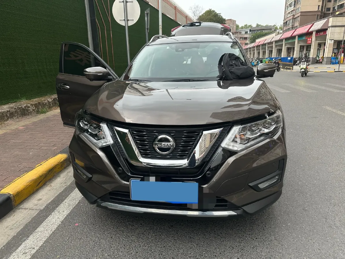 2021 Nissan X-Trail 2.5L 181HP L4 CVT,autocango,china used car exporter,china ev exporter,chinese used car exporter,chinese used ev exporter